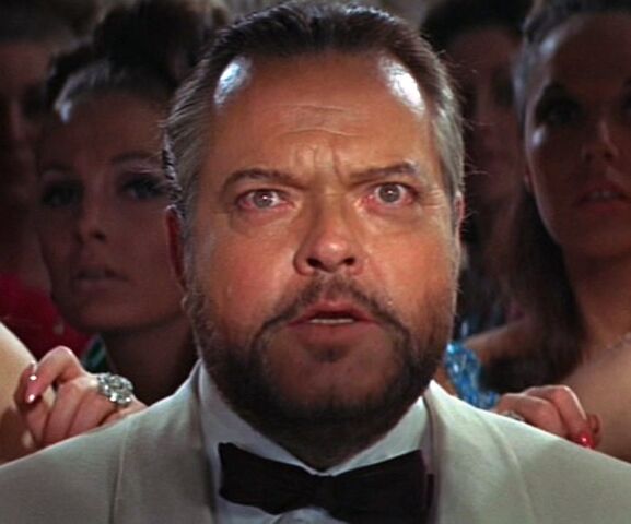 File:Orson Welles Le Chiffre.jpg