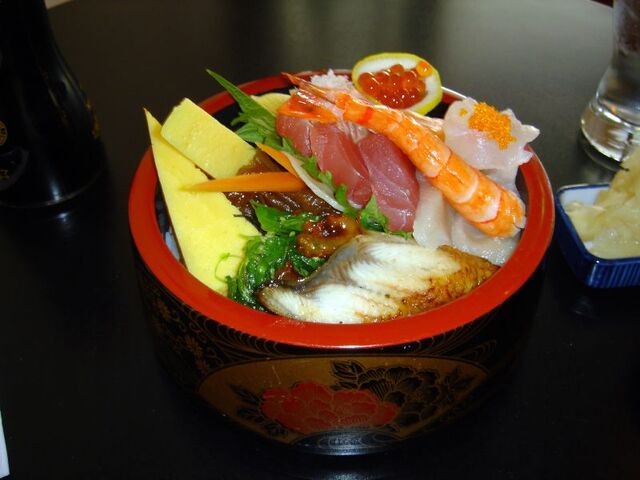 File:Chirashizushi.jpg