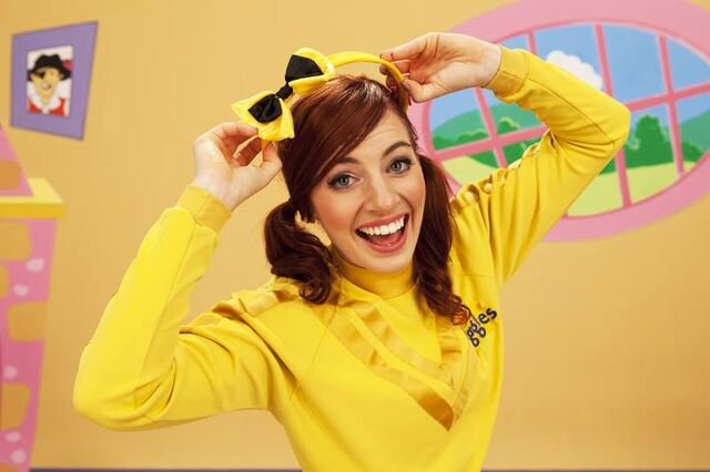 File:Emma'sMissingBow.jpg