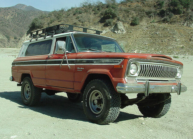 File:1974jeepcherokeesj.jpg