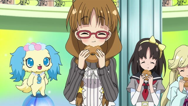 File:Charon's eating.jpg