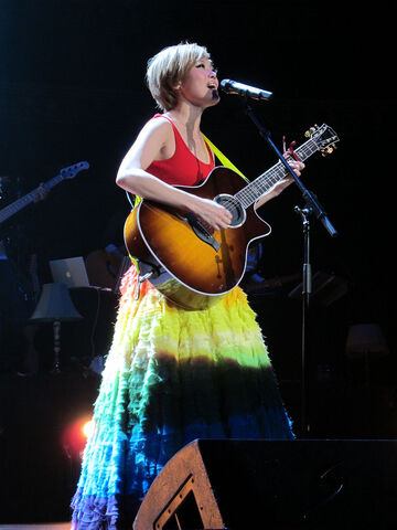 File:Joey UK Concert 31.jpg