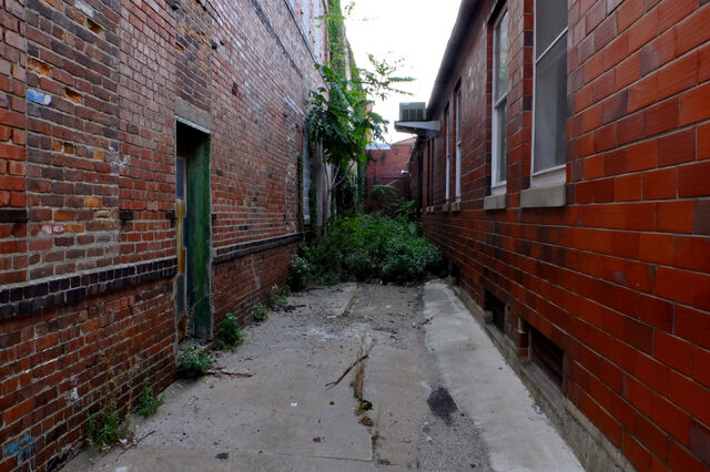 File:Alley.jpg