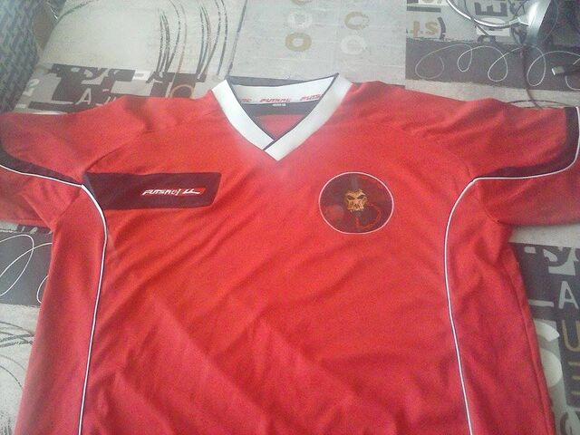 Archivo:Camisetaskl2014.jpg