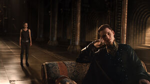 Jupiter-ascending-image-eddie-redmayne-mila-kunis-5