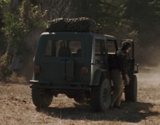 File:EnclosedJeep.png