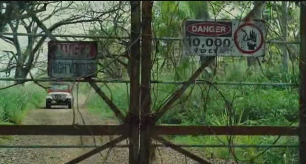Image Old electric fence.JPG Jurassic Park wiki FANDOM powered by
