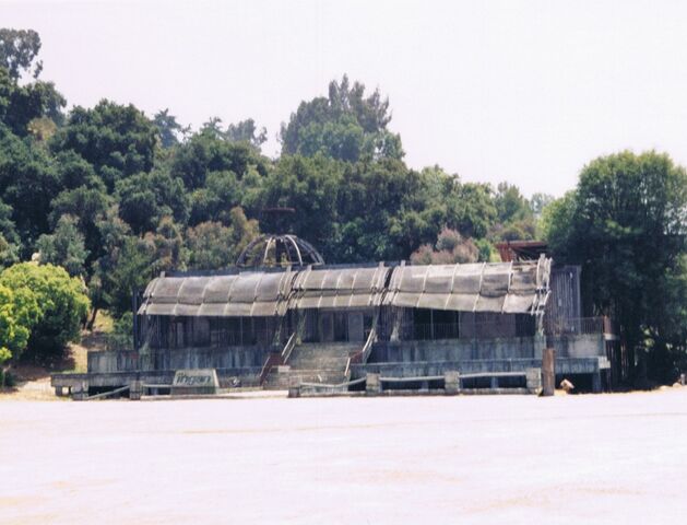 File:Lobbyset.jpg