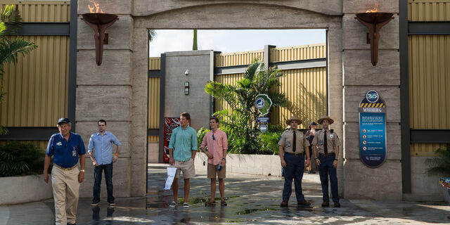 File:Aquatic-park-entrance.jpg