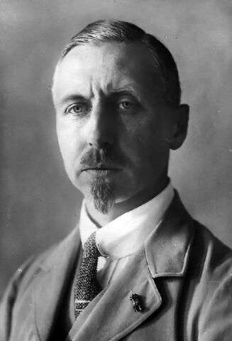 File:Oskar Karl Profile.jpg