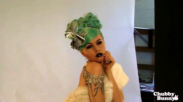 File:Kerli Chubby Bunny 7.jpg