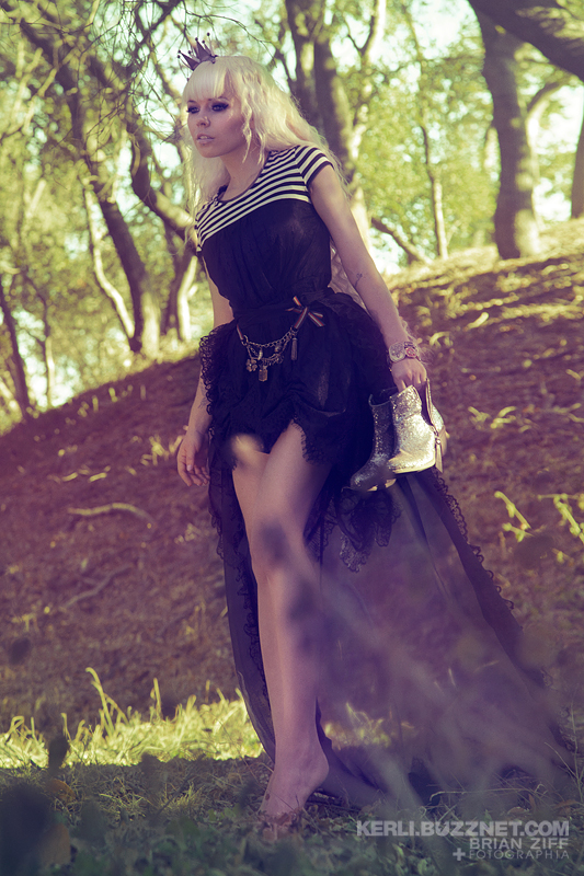 Kerli vespertine dating kennenlernen daf b2 - PS3 Trophies Forum