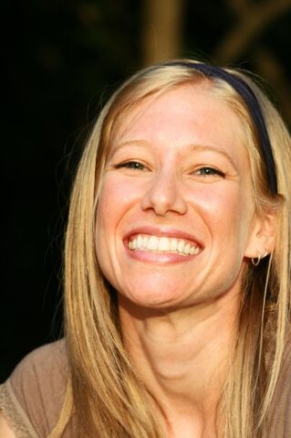 File:Kristi-Kang.jpg