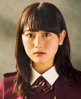 ファイル:守屋茜 2016 4.jpg