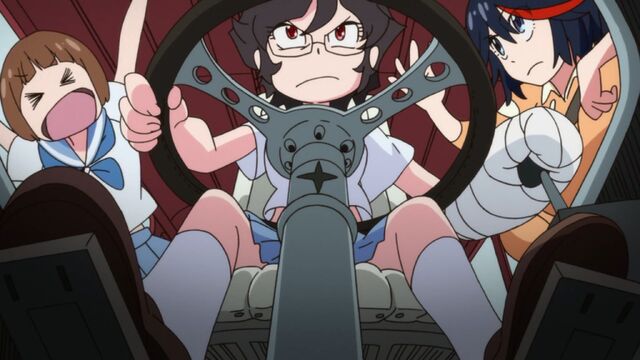 File:Maiko driving.jpg