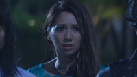 冬野擔心自己將會被困.png