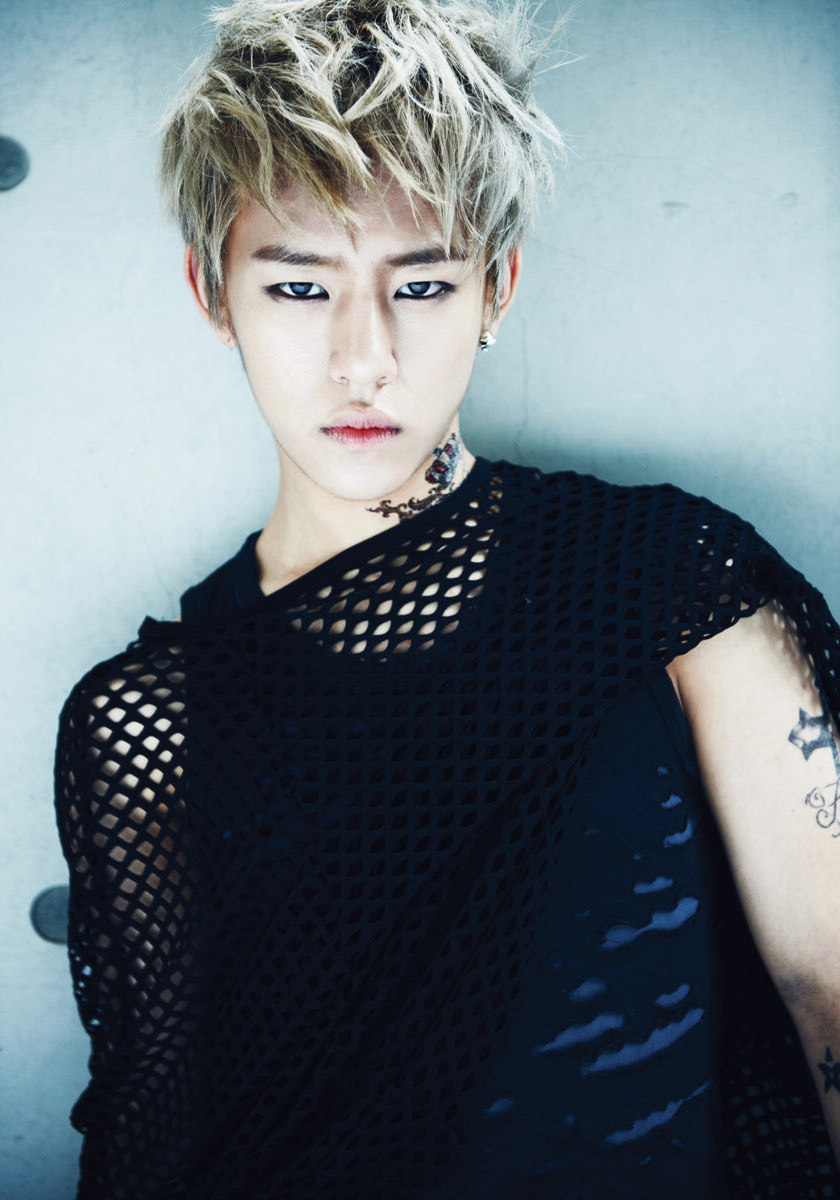 10 Amazing Pics Of Daehyun Celebrity Photos Videos Onehallyu