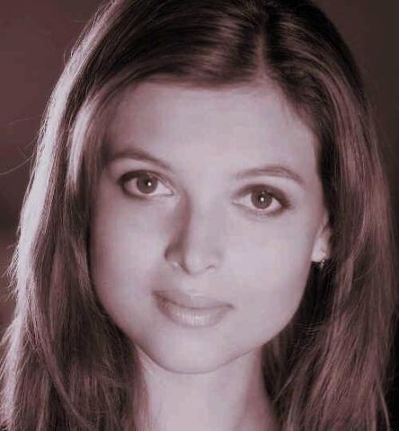 File:JuliePatzwald2.jpg