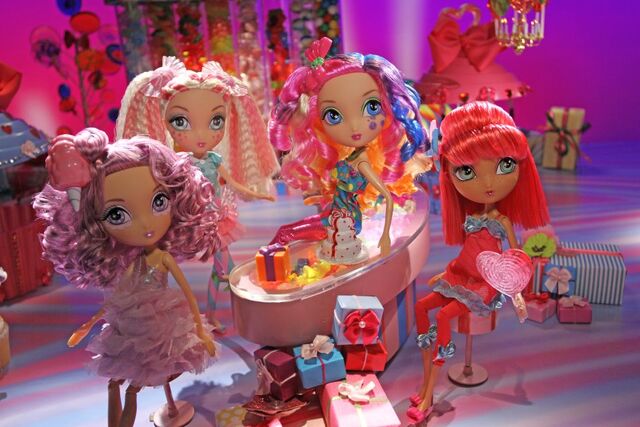 File:Sweet-Party-dolls-fb-2.jpg