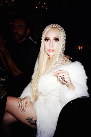 File:1-19-14 Mario Testino 003.jpg