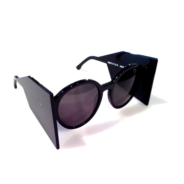 File:Thierry Lasry Gyrolyte Sunglasses.jpg