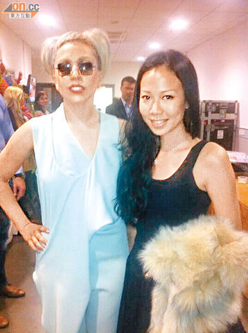 File:5-2-12 Backstage meet and greet 001.jpg
