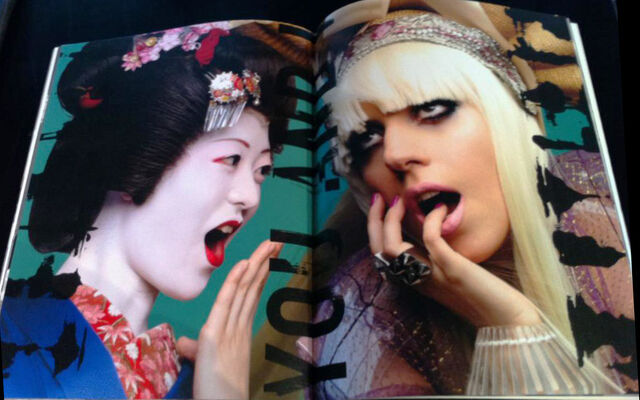 File:Super Lady Gaga 035-036.jpg