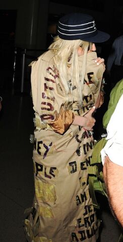 File:10-19-09 LAX.jpg