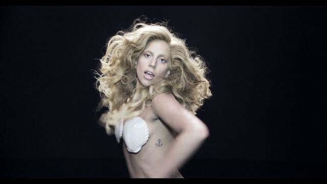 File:Applause Music Video 067.jpg