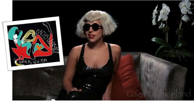 File:Gaga-norma-kamali2.jpg