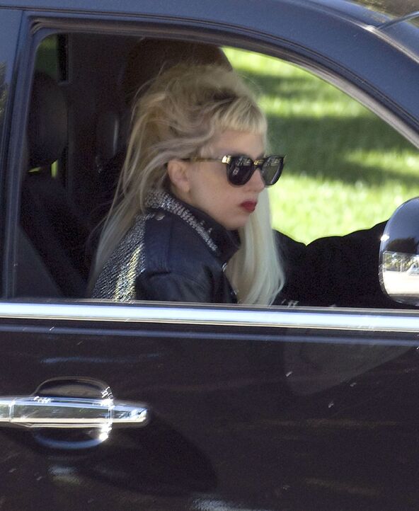 File:DrivingInLosAngeles.jpg