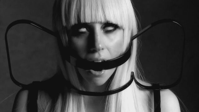 File:LadygagaManifesto4.jpg