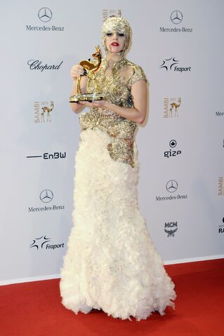 File:11-10-11 Bambi Awards 2.jpg
