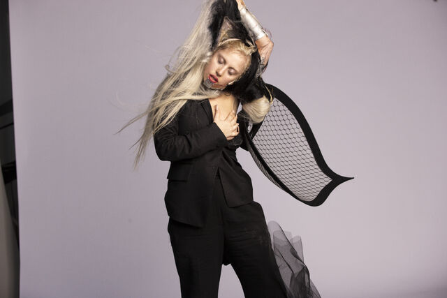 File:7-21-11 Inez and Vinoodh Yoü and I 005.jpg