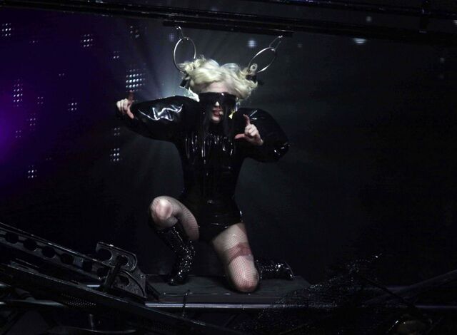 File:1-20-10 Monster Ball 001.jpg