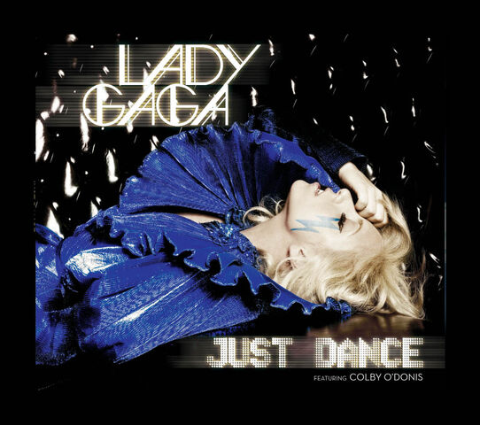 File:The Fame USB 002.jpg