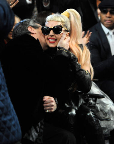File:2-13-11 Grammy Audience 003.jpg