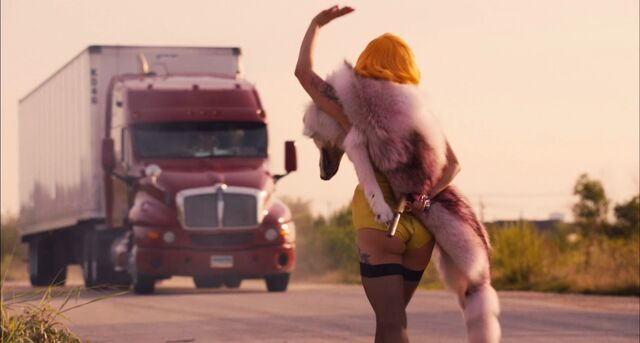 File:Gaga's-Scene-Machete-Kills12.jpg