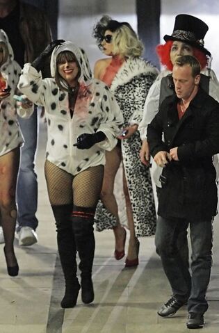 File:Gaga Halloween 05.jpg