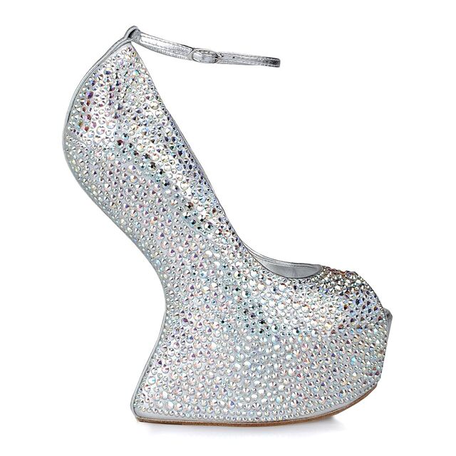 File:LadyGagaMTN-Shoes.jpg