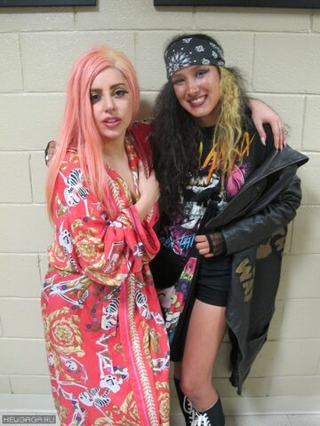 File:31-10-12 Backstage Meet and greet 003.jpg