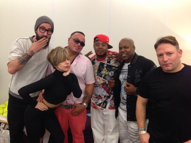 File:9-1-13 iTunes Festival Backstage 003.jpg