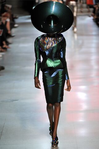 File:Paco-Rabanne-Spring-Fashion-2012-at-Paris-6.jpg