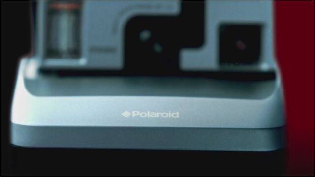 File:T Polaroid.jpg