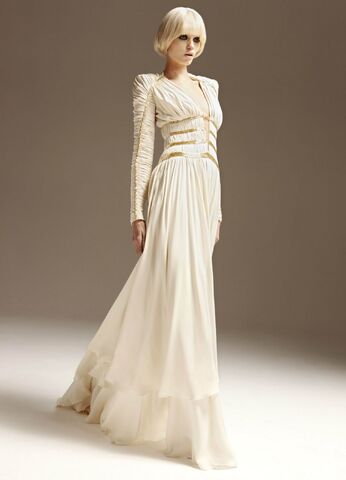 File:Atelier Versace Spring-Summer-2011.jpg