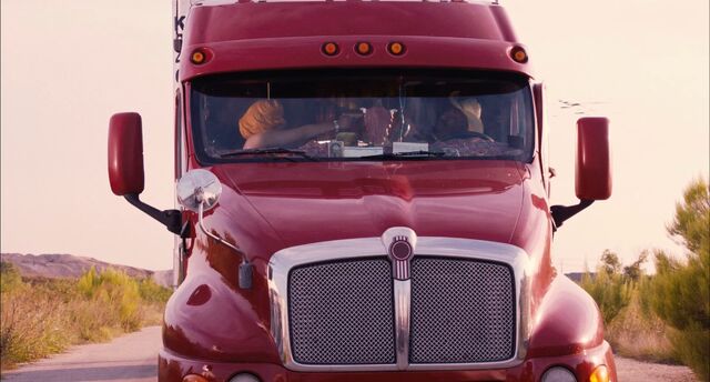 File:Gaga's-Scene-Machete-Kills15.jpg