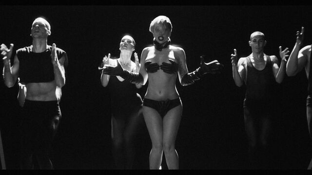File:Applause Music Video 053.jpg
