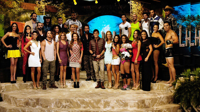 Archivo:Elenco 2015.jpg