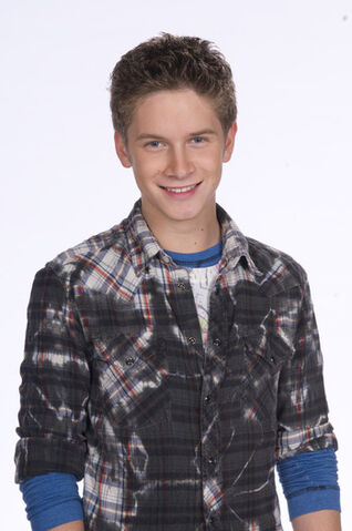 File:Max Morrow.jpg