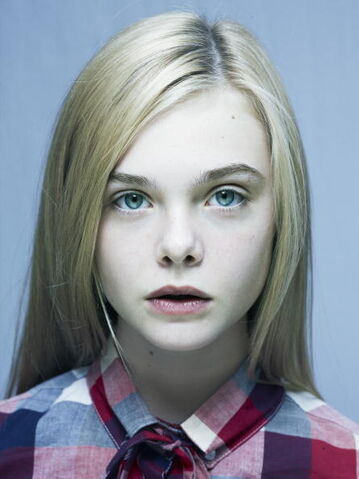 File:Elle-Fanning-elle-fanning-15889020-445-594.jpg